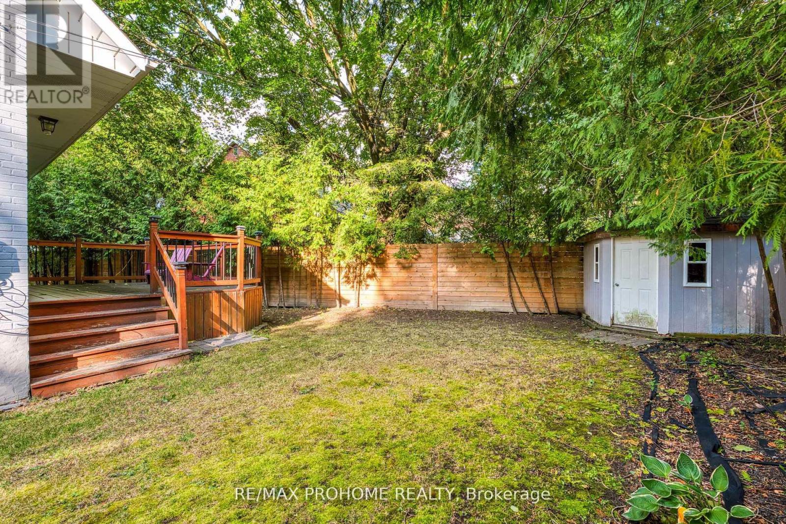 39 Addison Crescent, Toronto, Ontario  M3B 1K7 - Photo 40 - C12423087