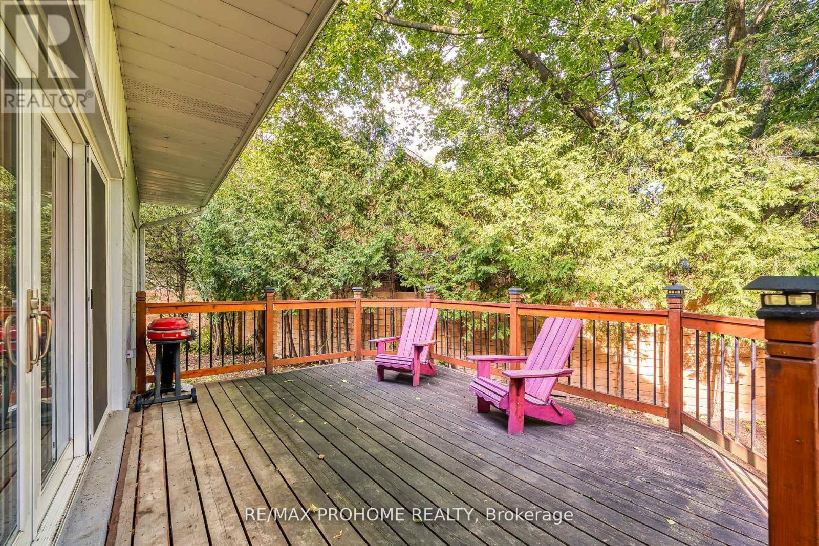 39 Addison Crescent, Toronto, Ontario  M3B 1K7 - Photo 42 - C12423087