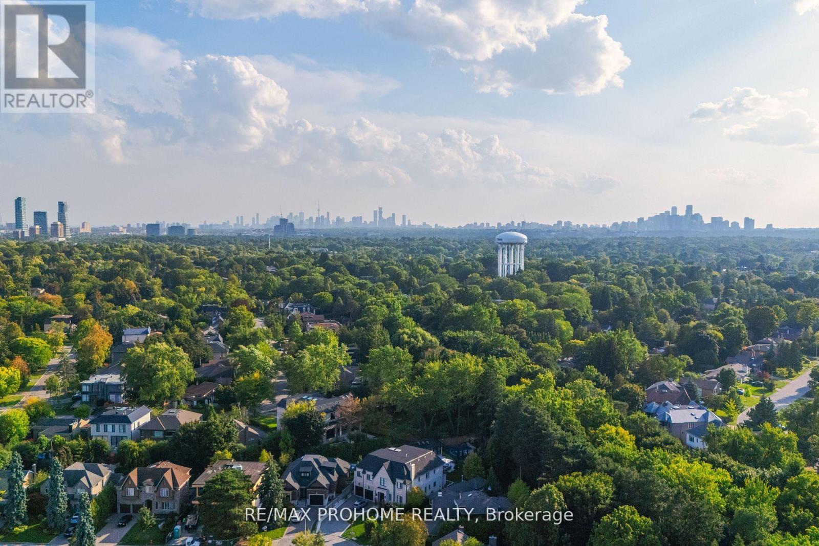39 Addison Crescent, Toronto, Ontario  M3B 1K7 - Photo 45 - C12423087