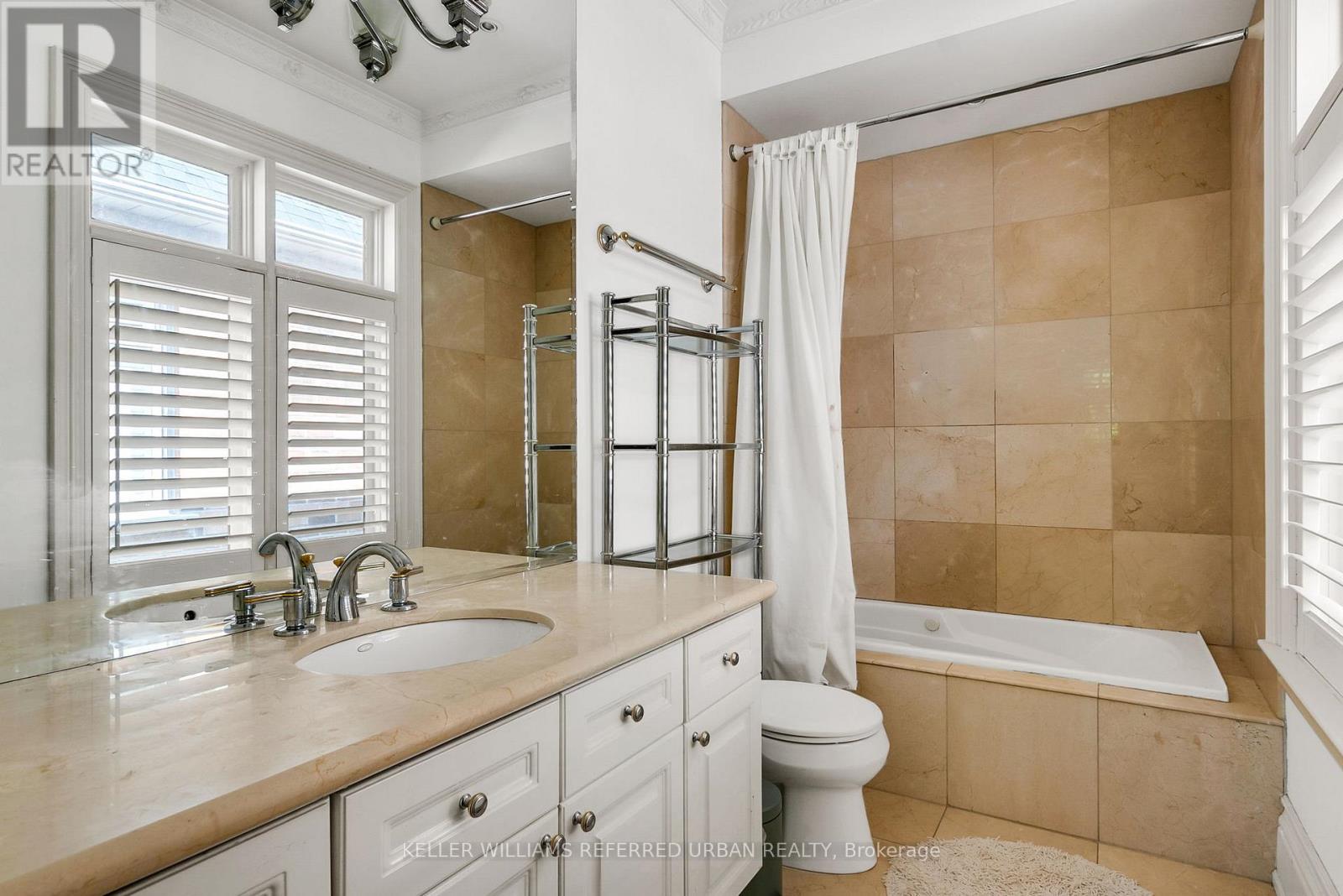 45 Mathersfield Drive, Toronto, Ontario  M4W 3W4 - Photo 18 - C12423107