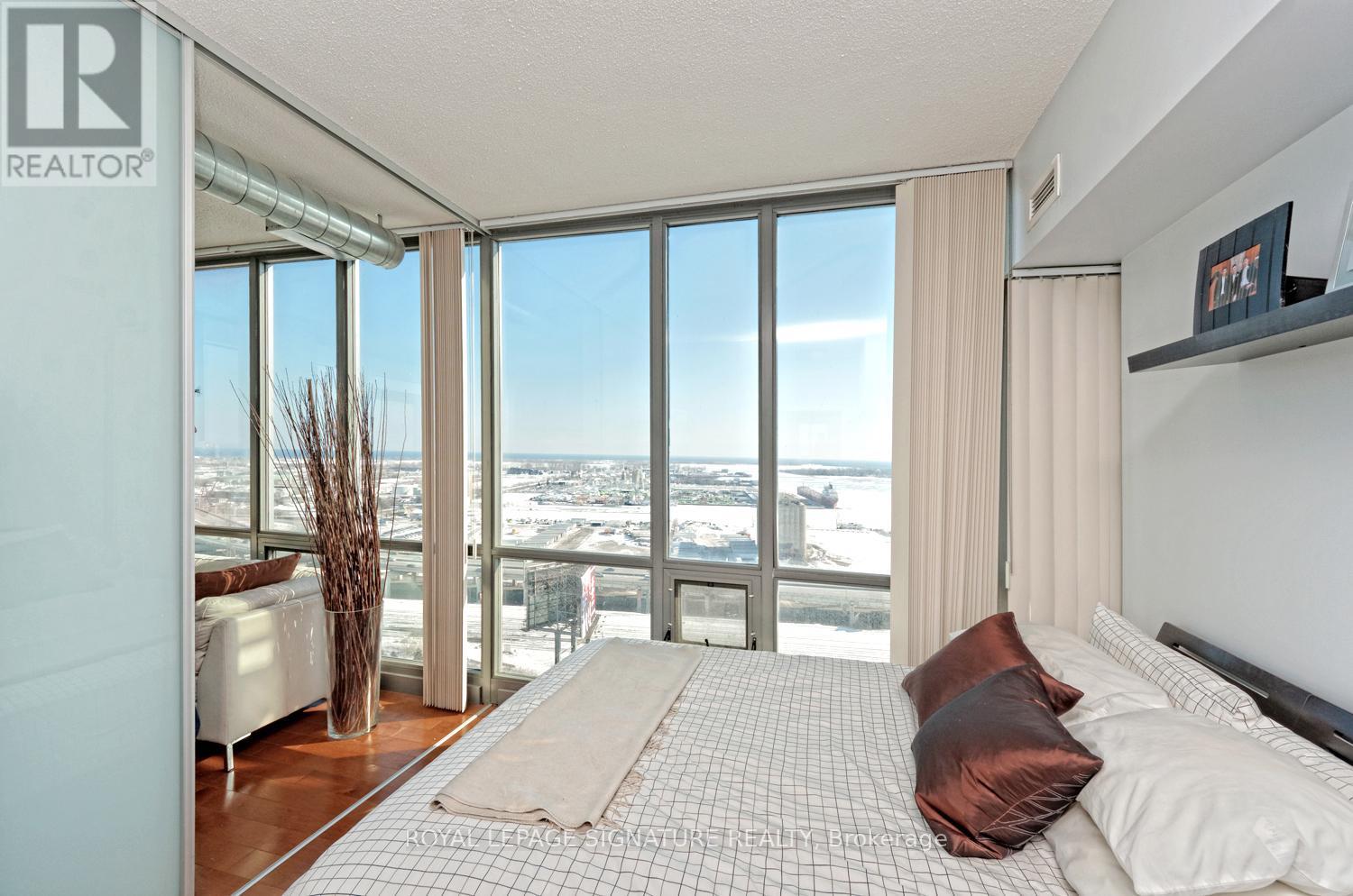 2504 - 33 Mill Street, Toronto, Ontario  M5A 3R3 - Photo 18 - C12423115