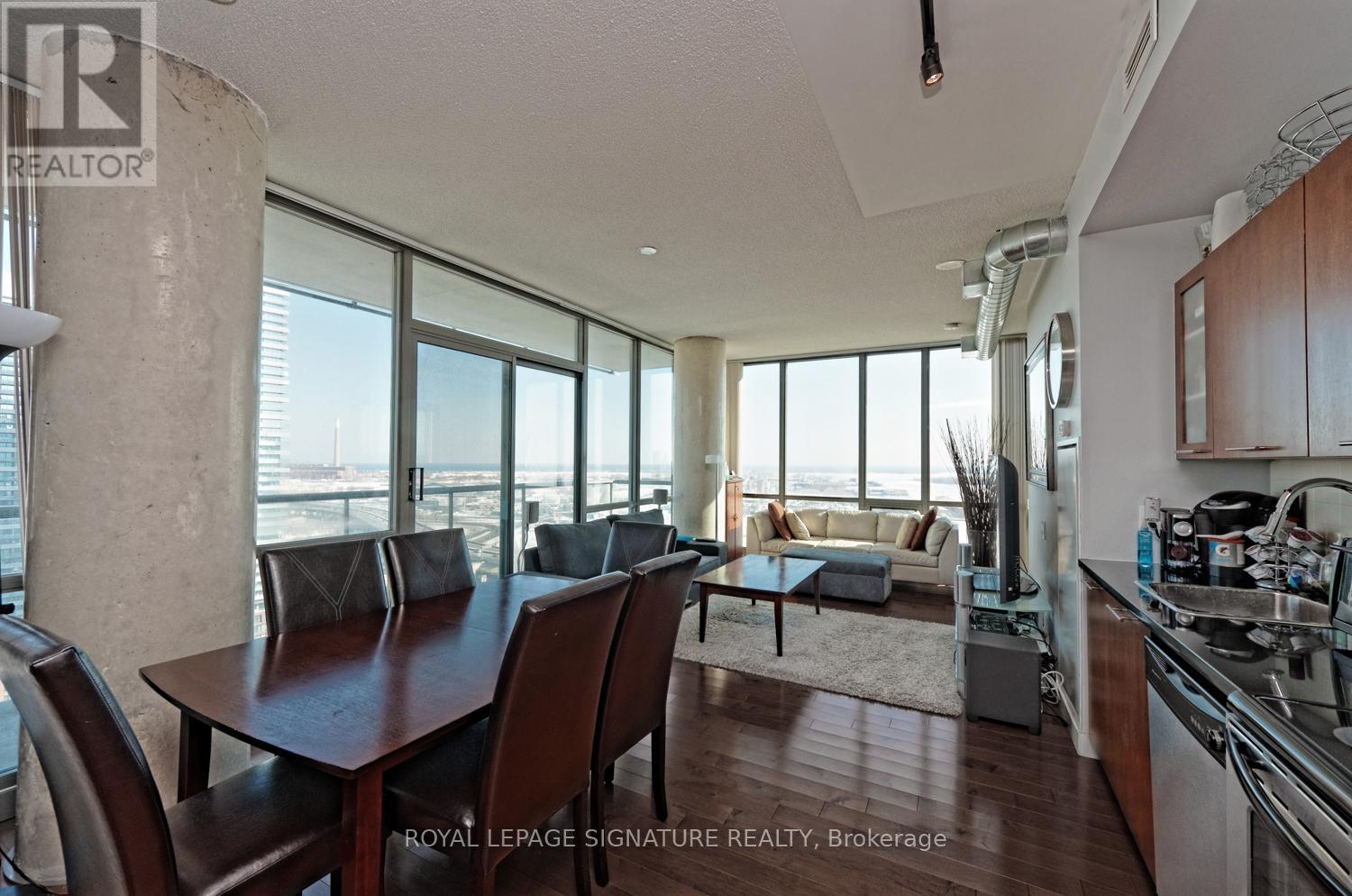 2504 - 33 Mill Street, Toronto, Ontario  M5A 3R3 - Photo 5 - C12423115