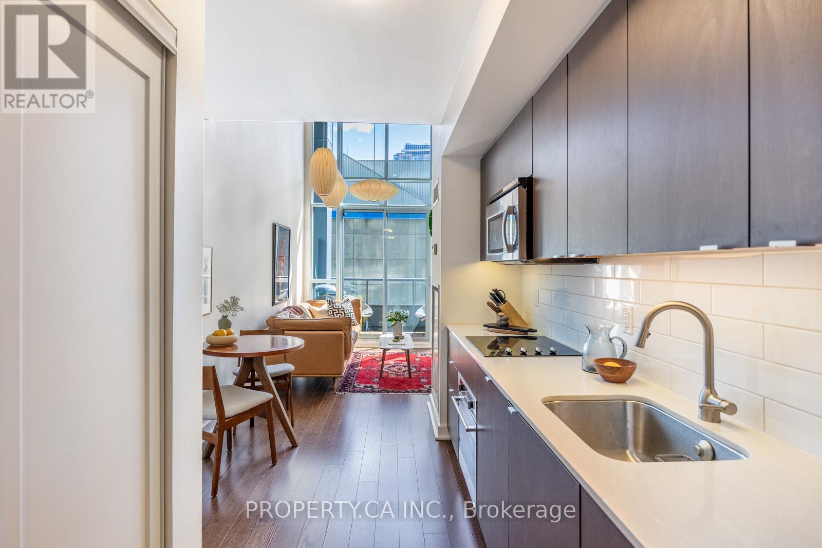 329 - 5 Hanna Avenue, Toronto, Ontario  M6K 0B3 - Photo 2 - C12423144