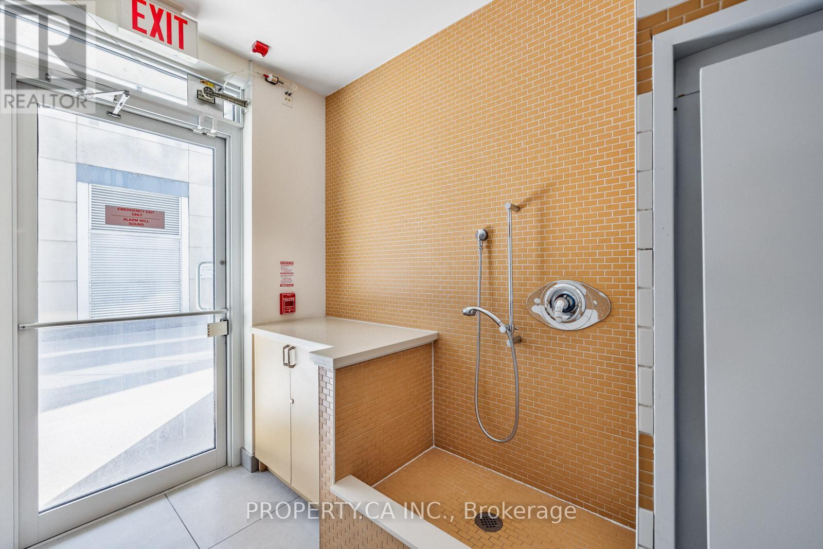 329 - 5 Hanna Avenue, Toronto, Ontario  M6K 0B3 - Photo 21 - C12423144