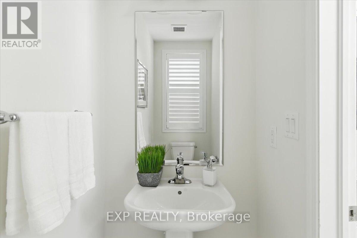 3303 Thunderbird Promenade, Pickering, Ontario  L1X 0N4 - Photo 8 - E12423097