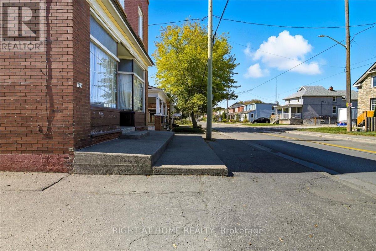 183 Olive Avenue, Oshawa, Ontario  L1H 2P1 - Photo 4 - E12423111