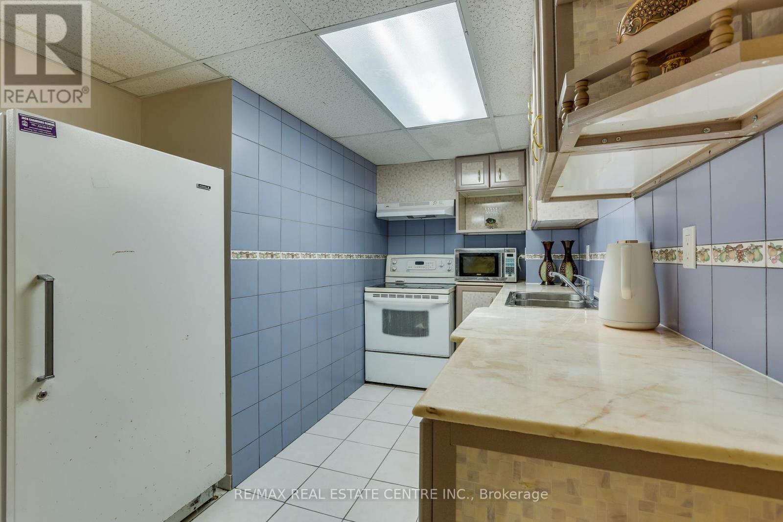 66 Nanette Drive N, London North, Ontario  N5X 3L4 - Photo 31 - X12422215