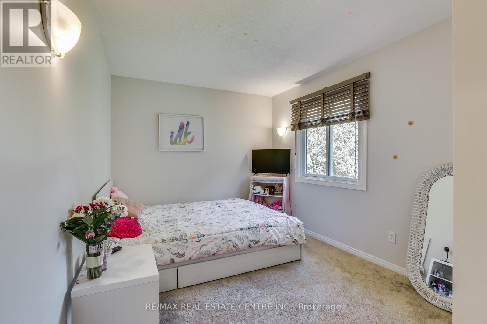 66 Nanette Drive N, London North, Ontario  N5X 3L4 - Photo 24 - X12422215
