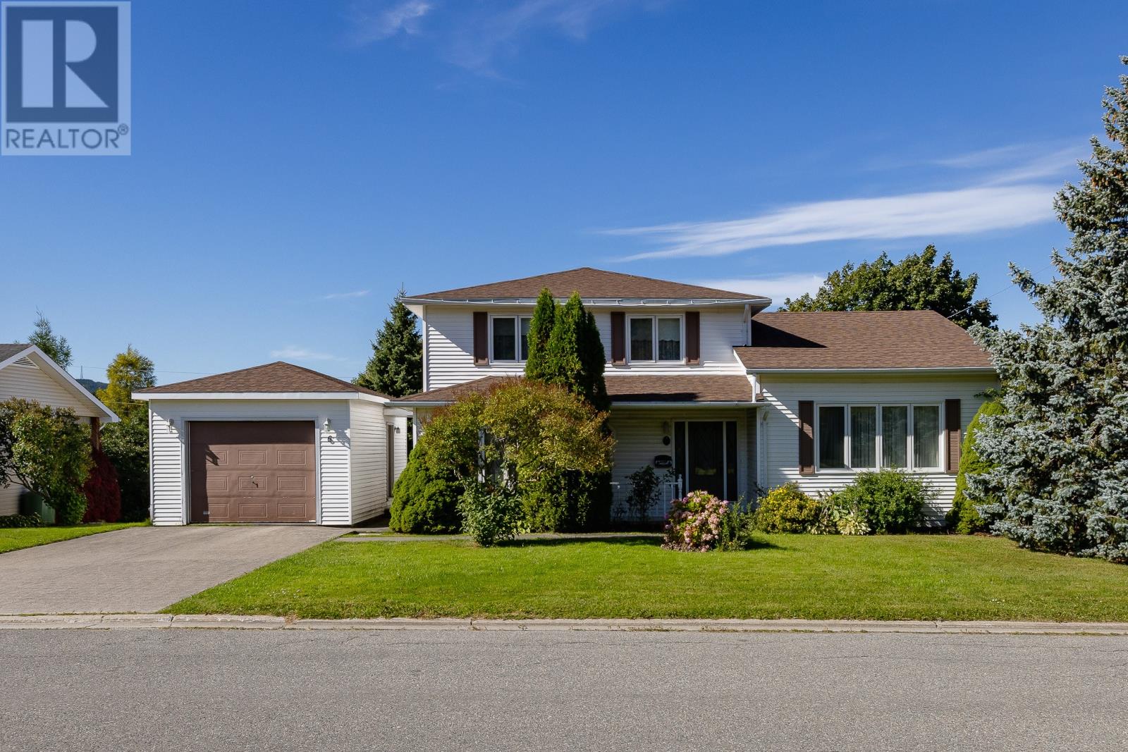 6 Macgregor Place, Corner Brook, Newfoundland & Labrador  A2H 7B7 - Photo 1 - 1290799