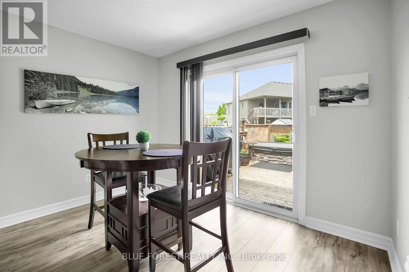 2949 Meadowgate Boulevard, London South, Ontario  N6M 1L3 - Photo 14 - X12423162