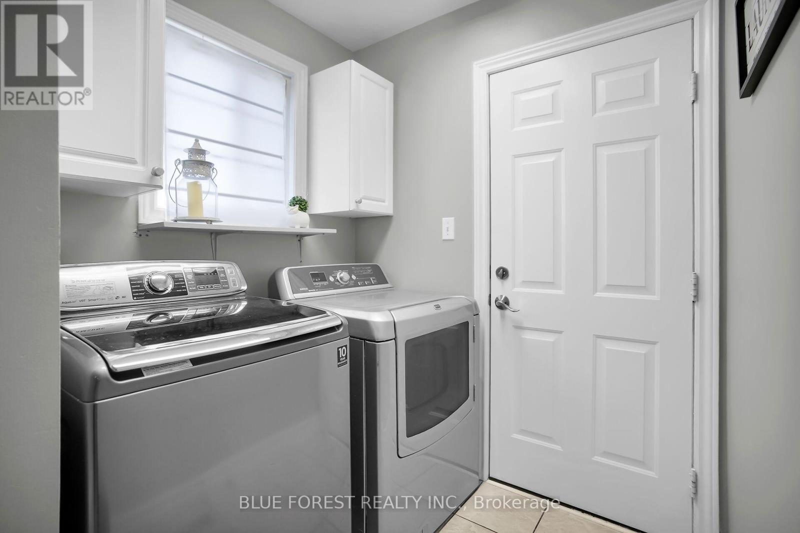 2949 Meadowgate Boulevard, London South, Ontario  N6M 1L3 - Photo 15 - X12423162