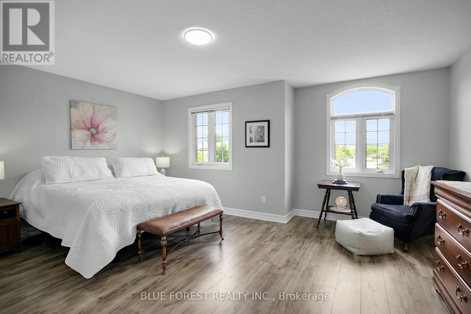 2949 Meadowgate Boulevard, London South, Ontario  N6M 1L3 - Photo 17 - X12423162