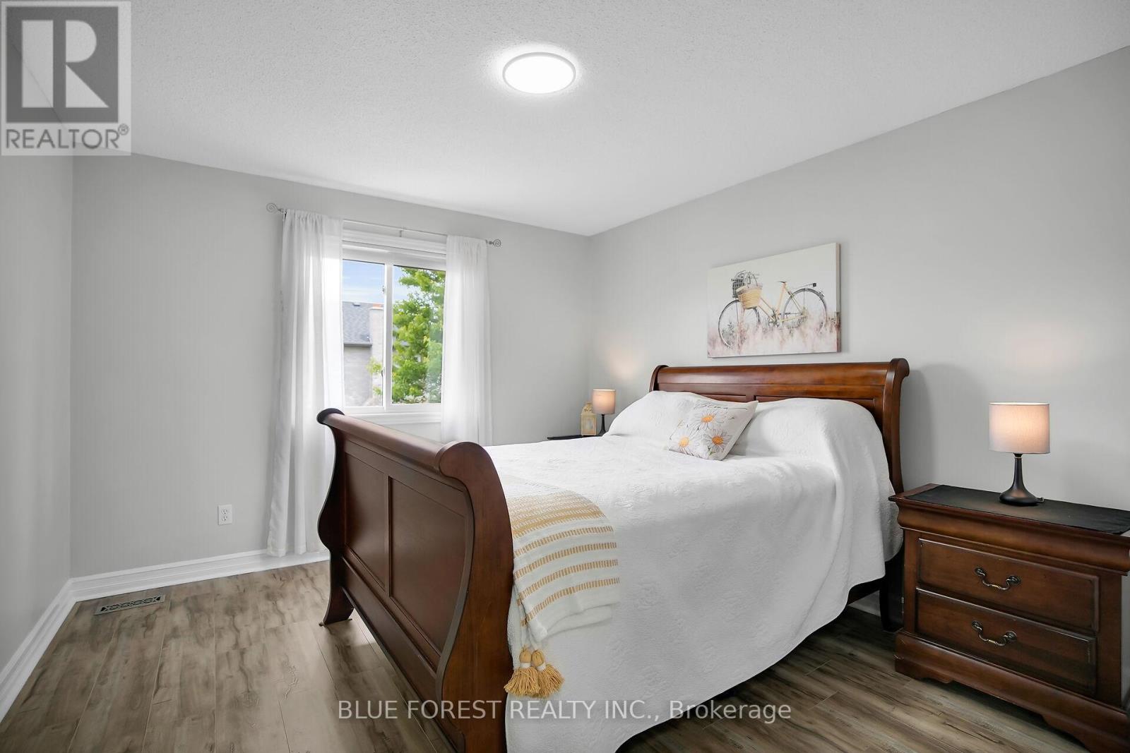 2949 Meadowgate Boulevard, London South, Ontario  N6M 1L3 - Photo 20 - X12423162