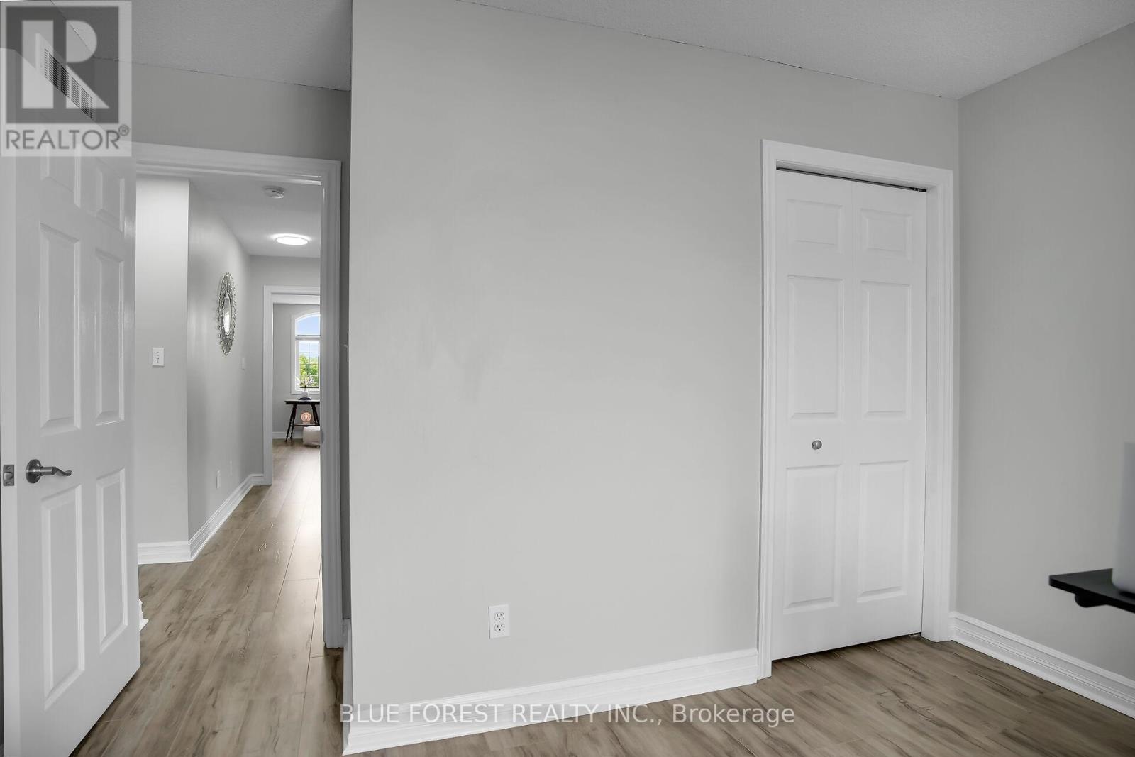 2949 Meadowgate Boulevard, London South, Ontario  N6M 1L3 - Photo 25 - X12423162