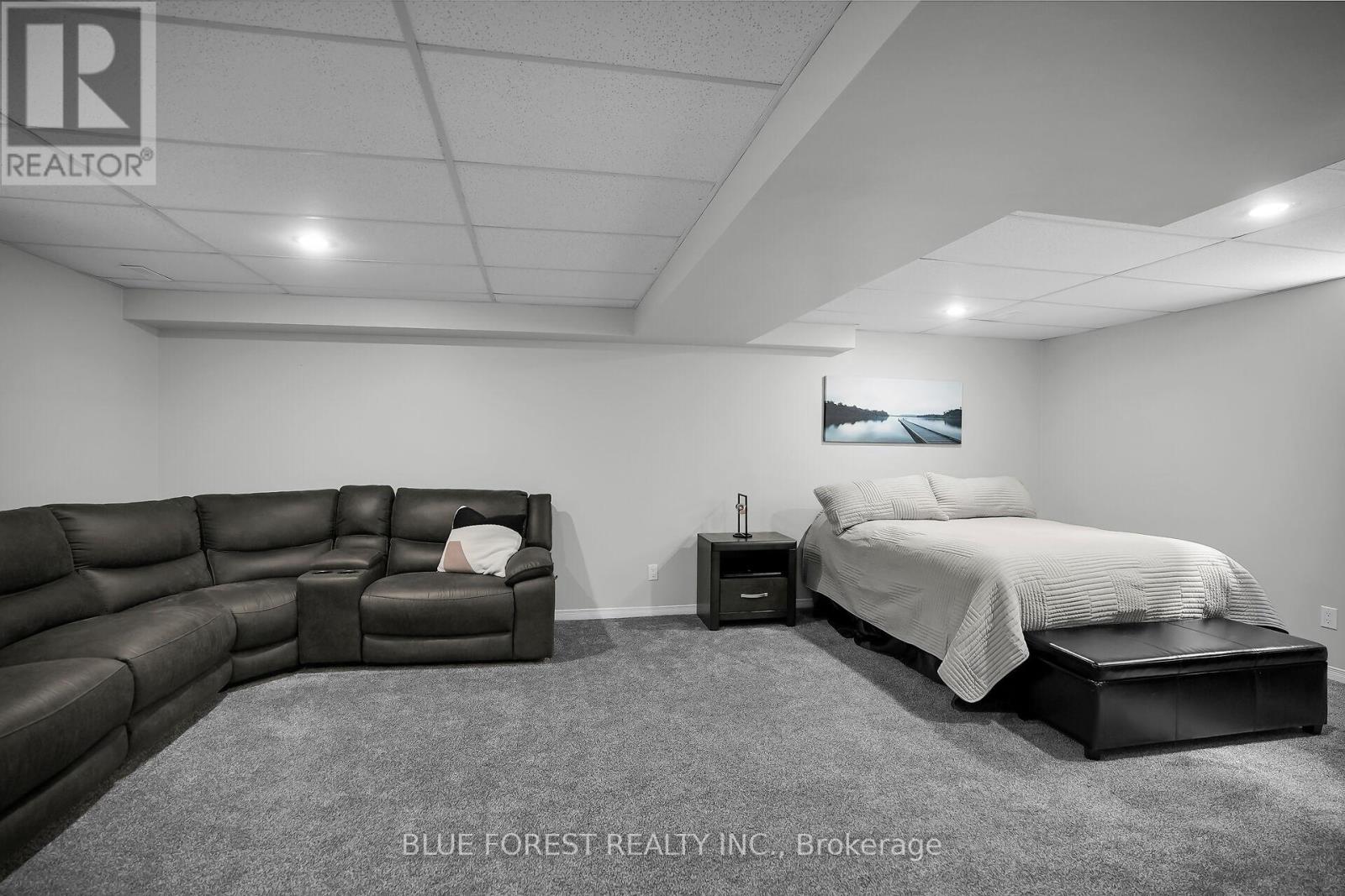 2949 Meadowgate Boulevard, London South, Ontario  N6M 1L3 - Photo 26 - X12423162