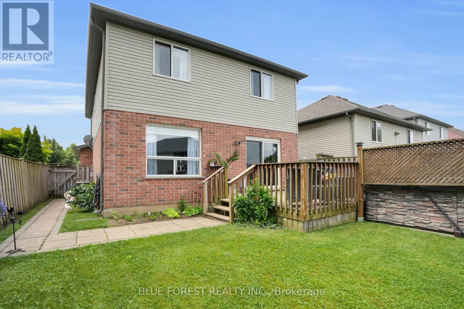 2949 Meadowgate Boulevard, London South, Ontario  N6M 1L3 - Photo 30 - X12423162