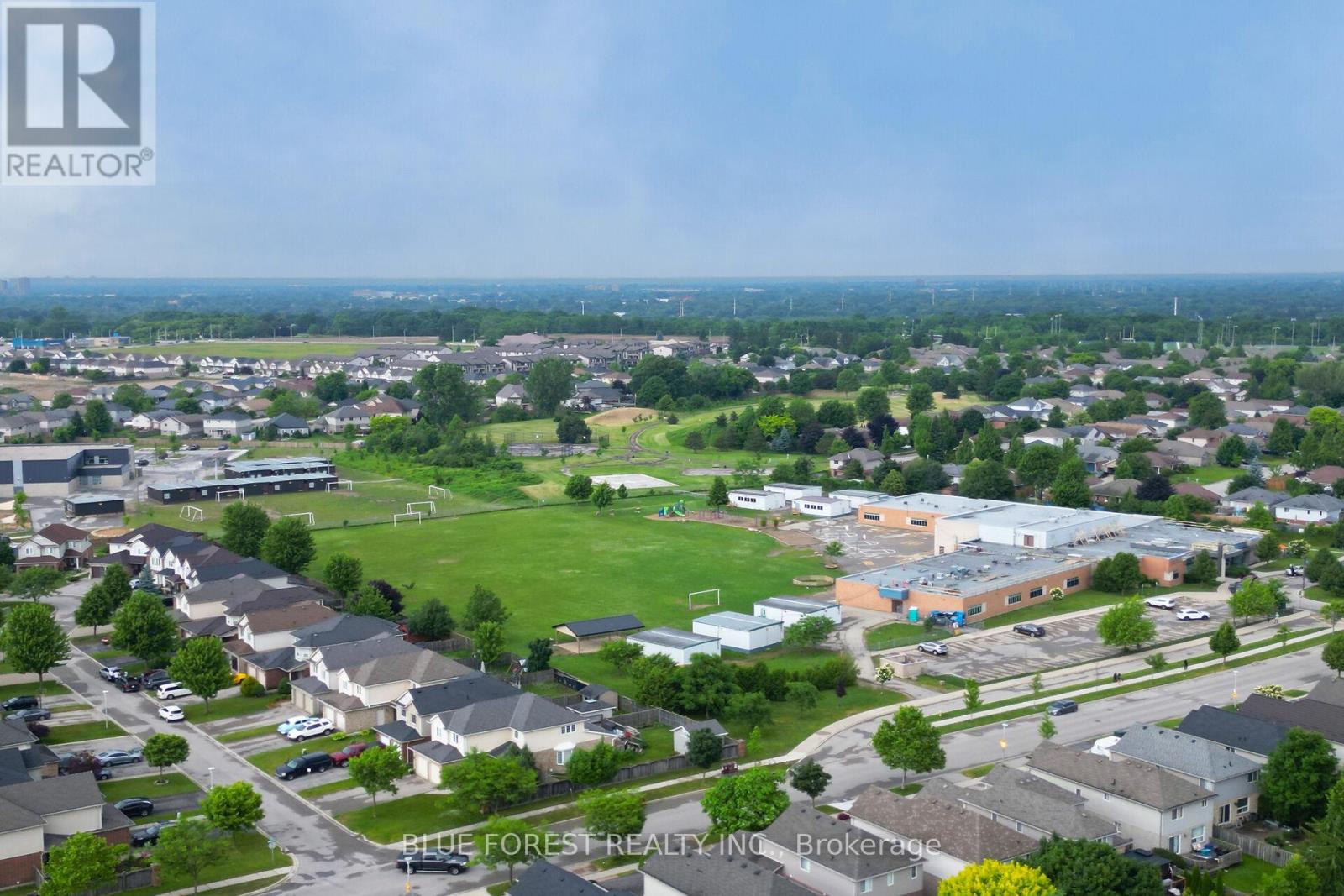 2949 Meadowgate Boulevard, London South, Ontario  N6M 1L3 - Photo 39 - X12423162