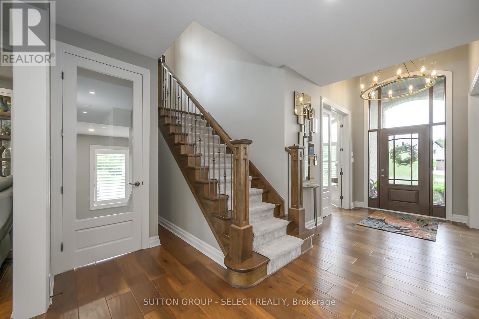 1962 Kilgorman Way, London South, Ontario  N6K 0G6 - Photo 4 - X12423242