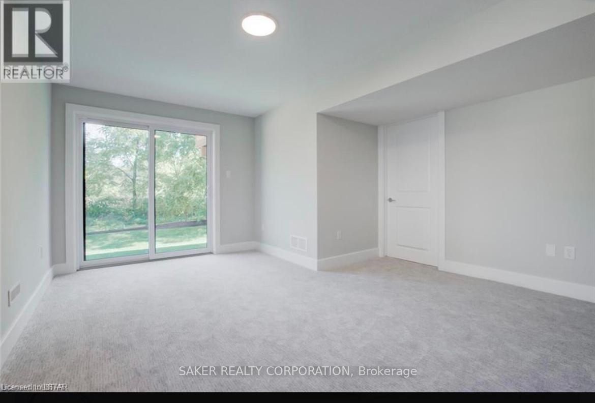58 - 601 Lions Park Drive, Strathroy-Caradoc, Ontario  N0L 1W0 - Photo 10 - X12423295
