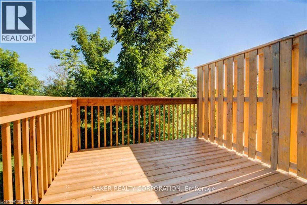 58 - 601 Lions Park Drive, Strathroy-Caradoc, Ontario  N0L 1W0 - Photo 11 - X12423295