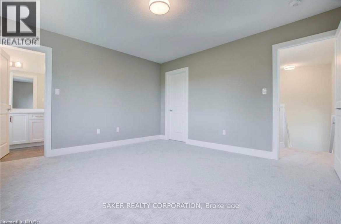 58 - 601 Lions Park Drive, Strathroy-Caradoc, Ontario  N0L 1W0 - Photo 6 - X12423295