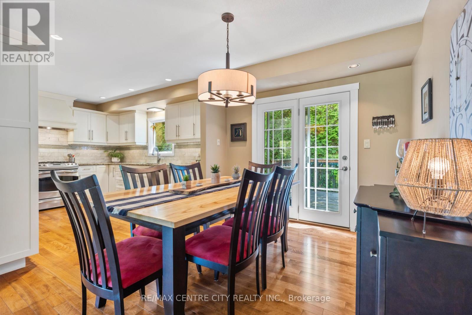 4500 East Road E, Central Elgin, Ontario  N5L 1A7 - Photo 7 - X12423316