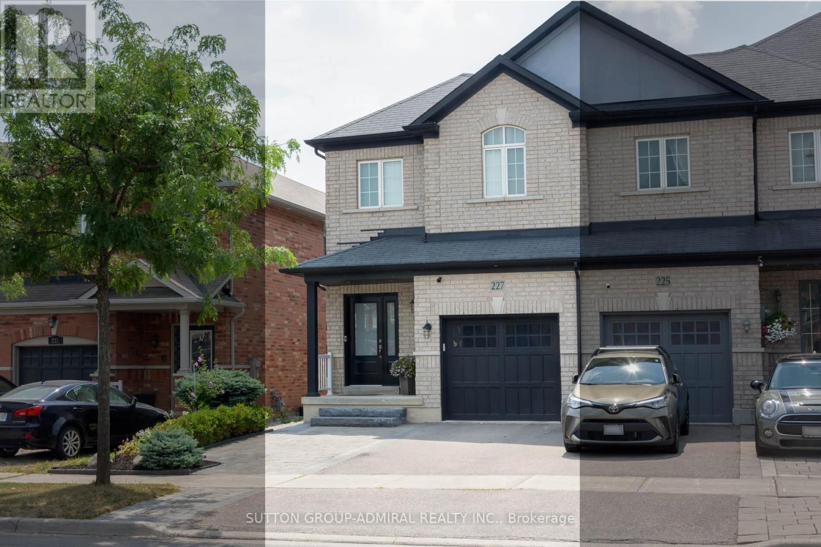 227 Canada Drive, Vaughan, Ontario  L4H 0K2 - Photo 1 - N12423158
