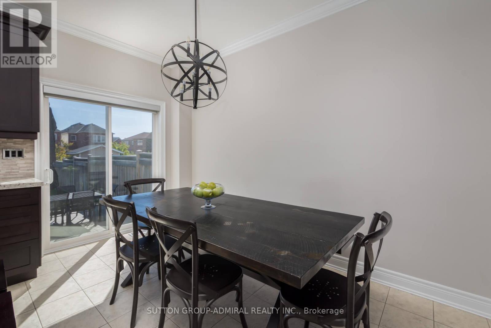 227 Canada Drive, Vaughan, Ontario  L4H 0K2 - Photo 13 - N12423158