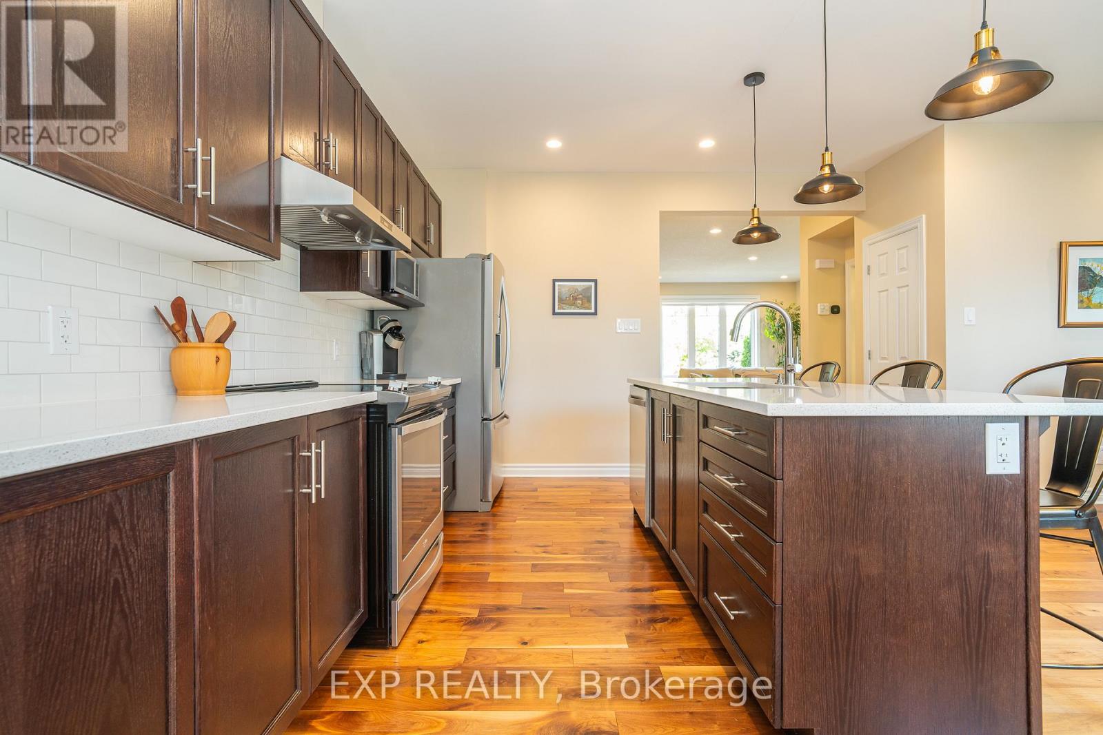 406 Sweetflag Street, Ottawa, Ontario  K2J 5Y6 - Photo 12 - X12423210
