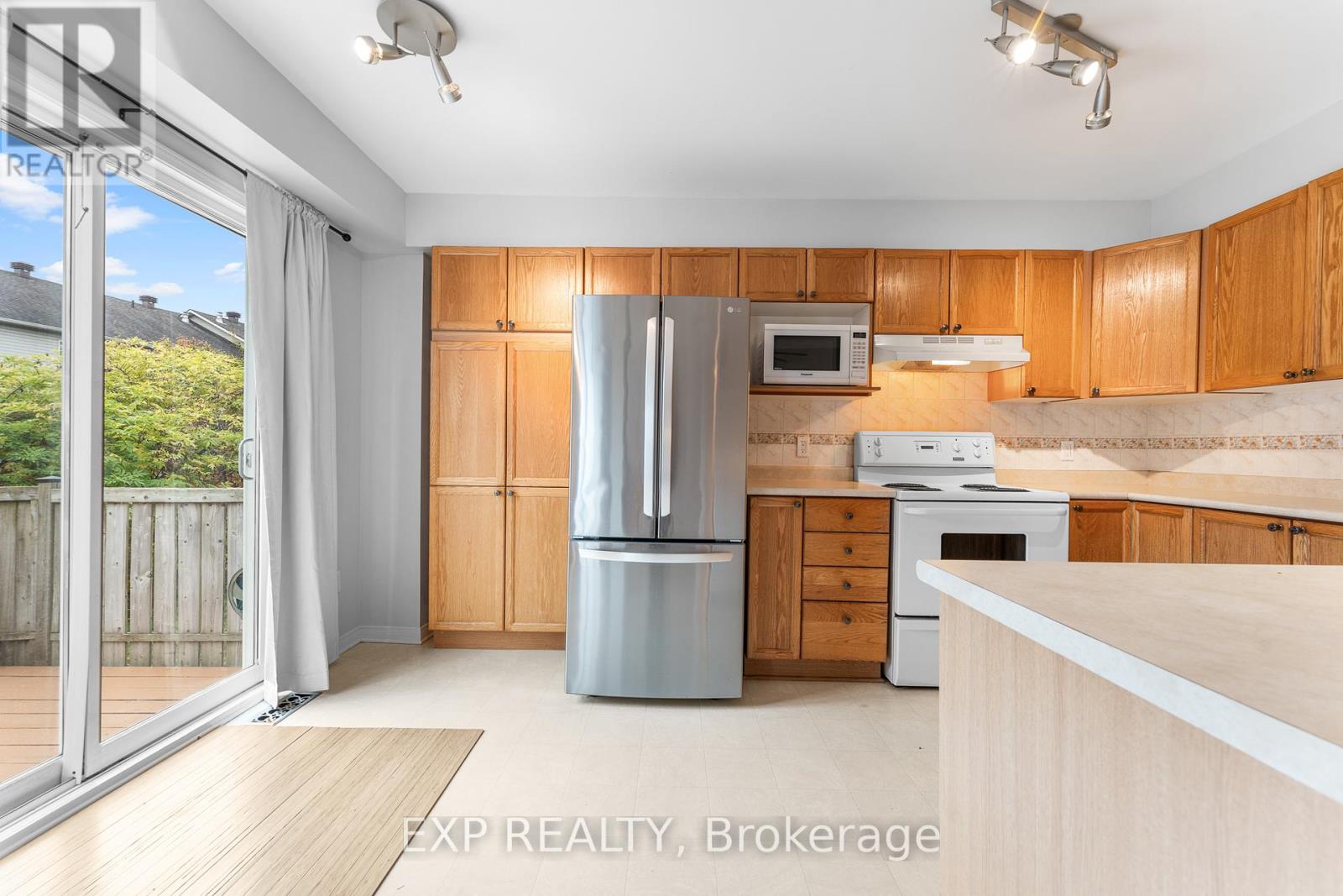 14 Drumso Street, Ottawa, Ontario  K1T 3Y2 - Photo 14 - X12423212