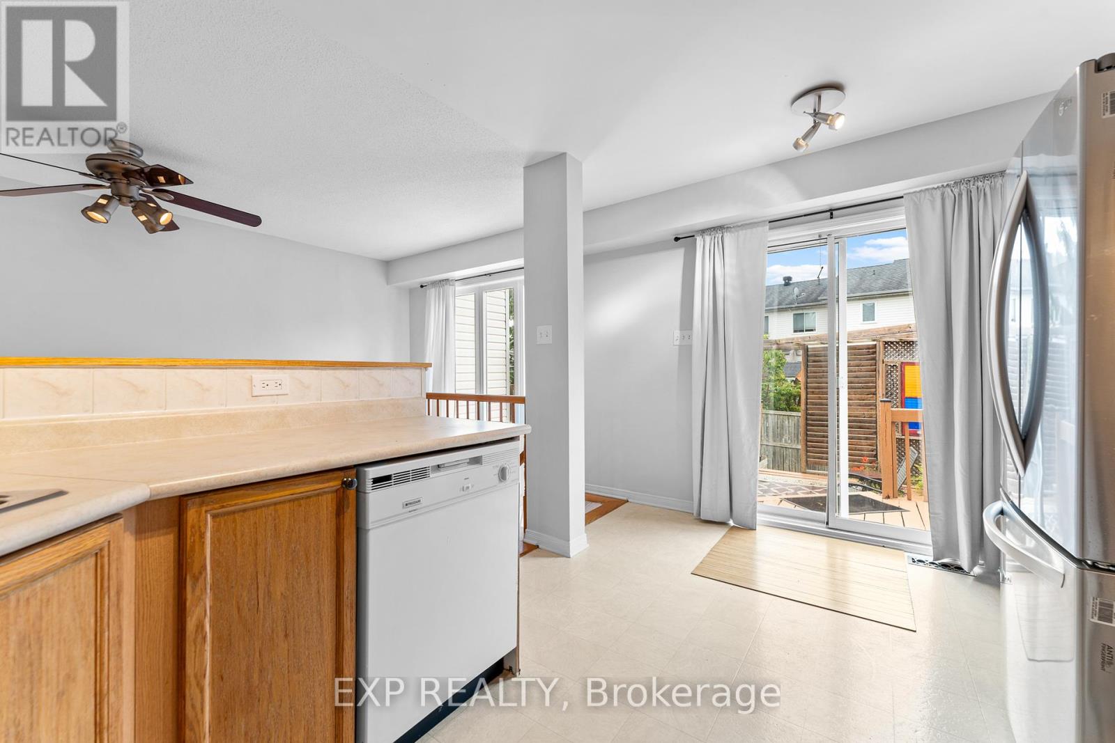 14 Drumso Street, Ottawa, Ontario  K1T 3Y2 - Photo 15 - X12423212