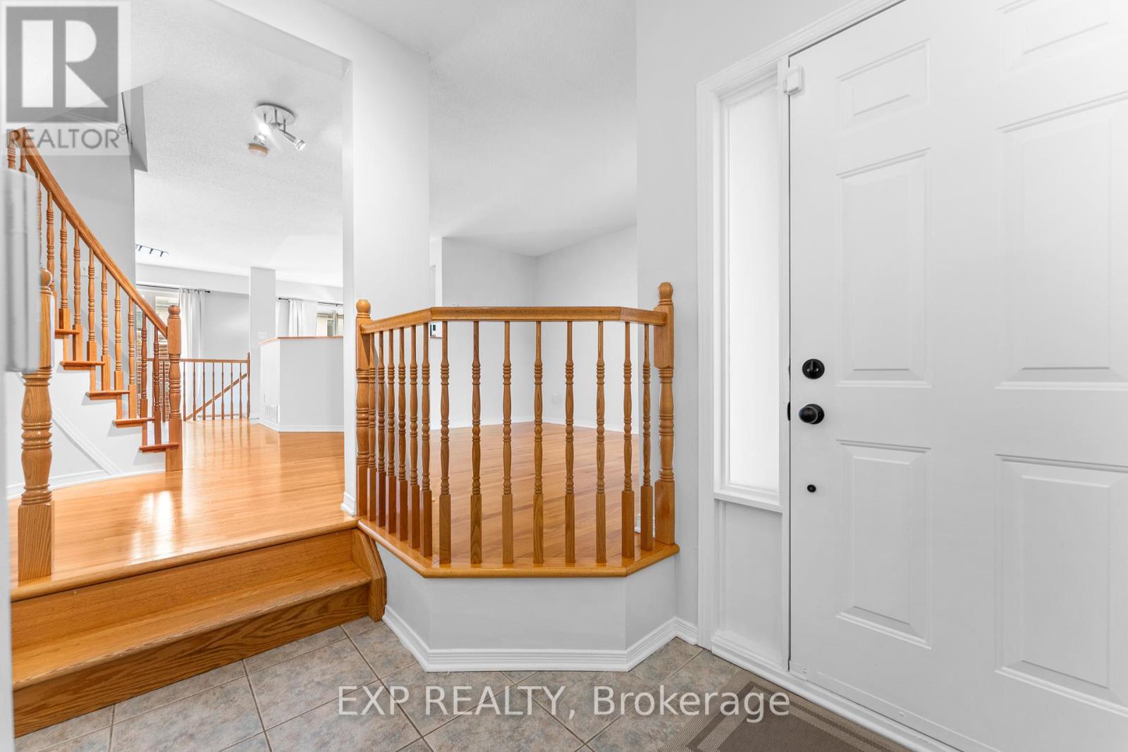 14 Drumso Street, Ottawa, Ontario  K1T 3Y2 - Photo 7 - X12423212