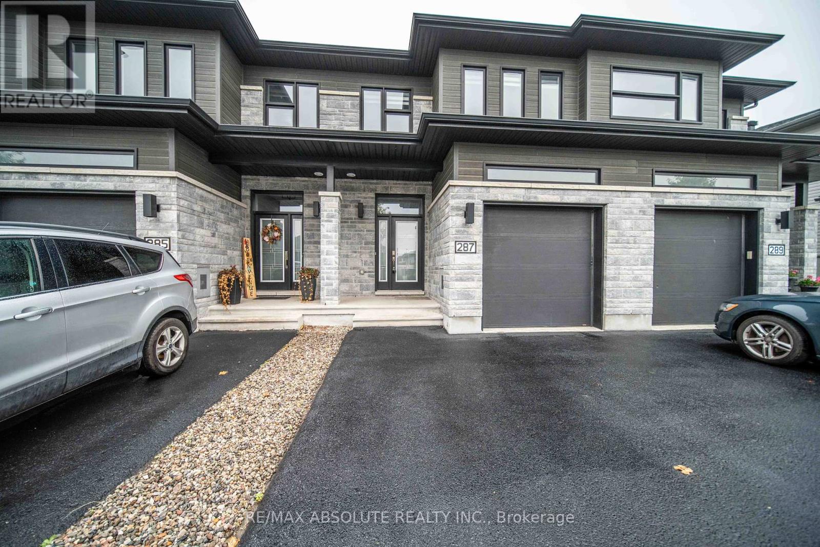287 Belfort Street, Russell, Ontario  K0A 1W0 - Photo 2 - X12423223