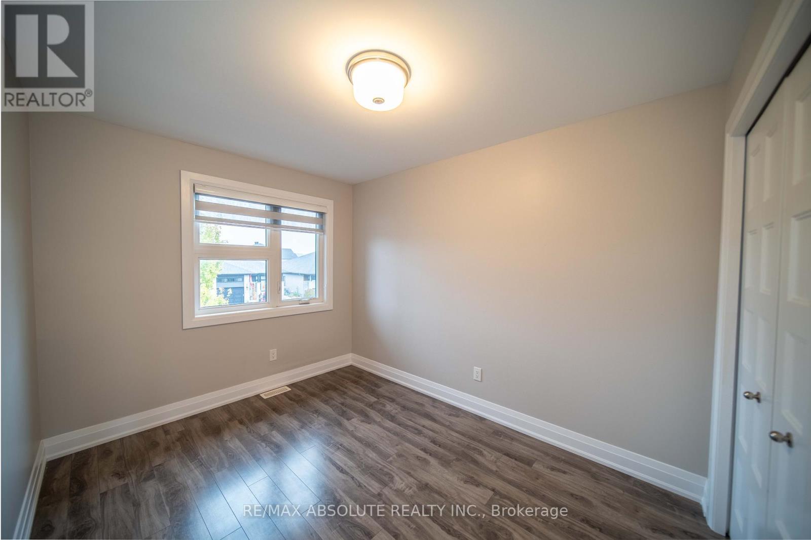287 Belfort Street, Russell, Ontario  K0A 1W0 - Photo 21 - X12423223