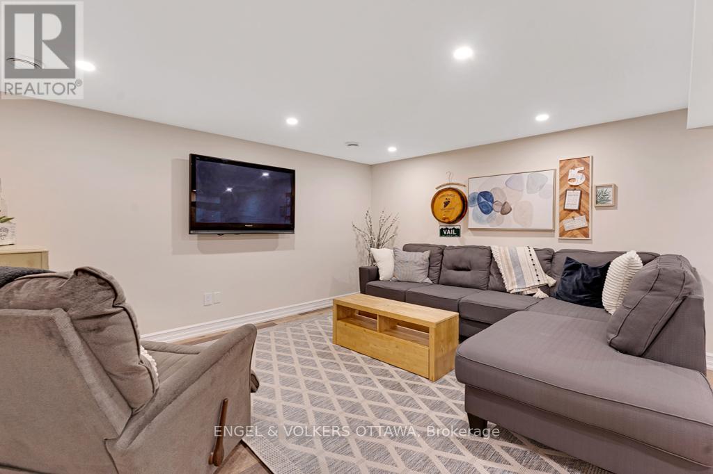 656 Spruce Ridge Road, Ottawa, Ontario  K0A 1L0 - Photo 31 - X12423227