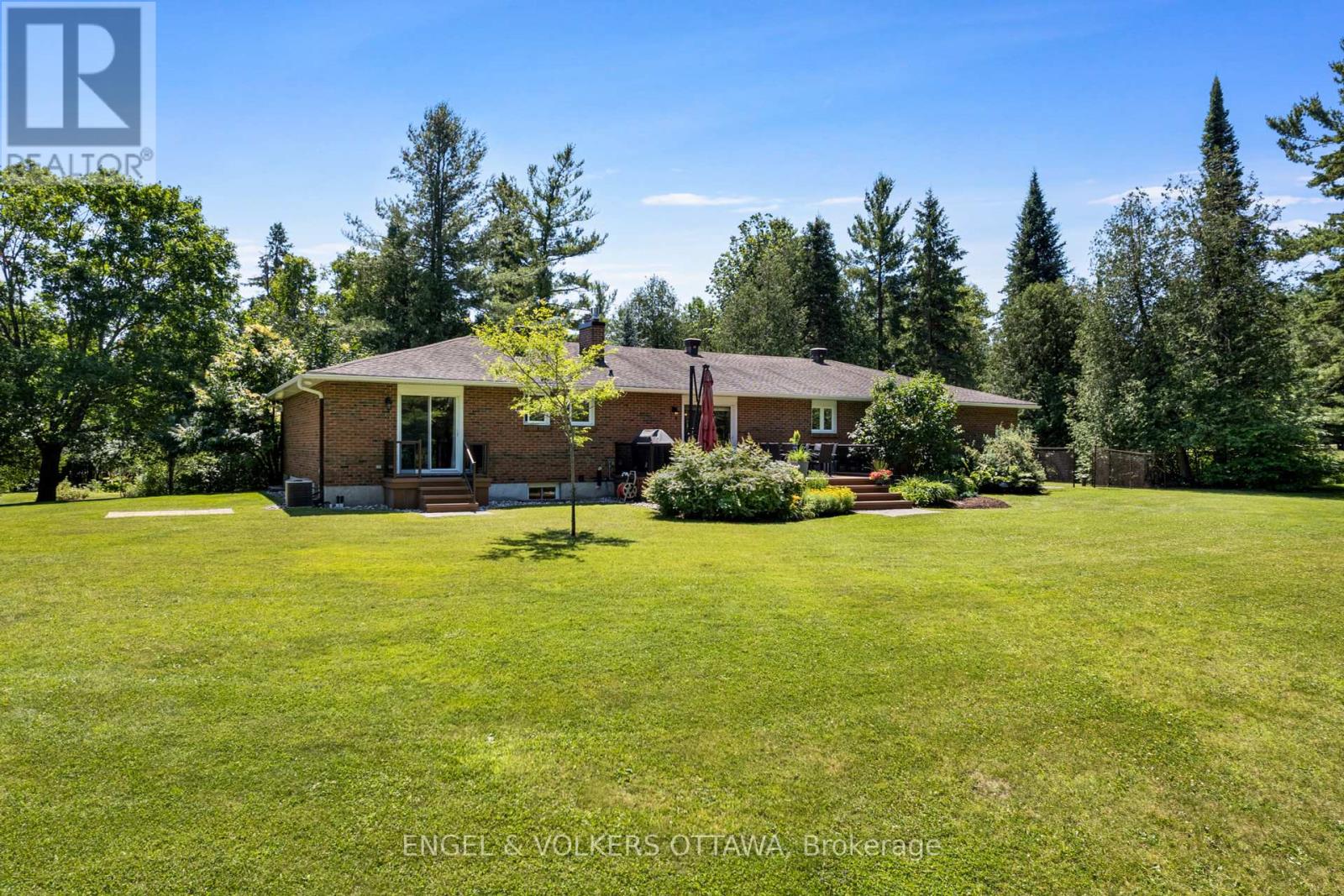656 Spruce Ridge Road, Ottawa, Ontario  K0A 1L0 - Photo 41 - X12423227