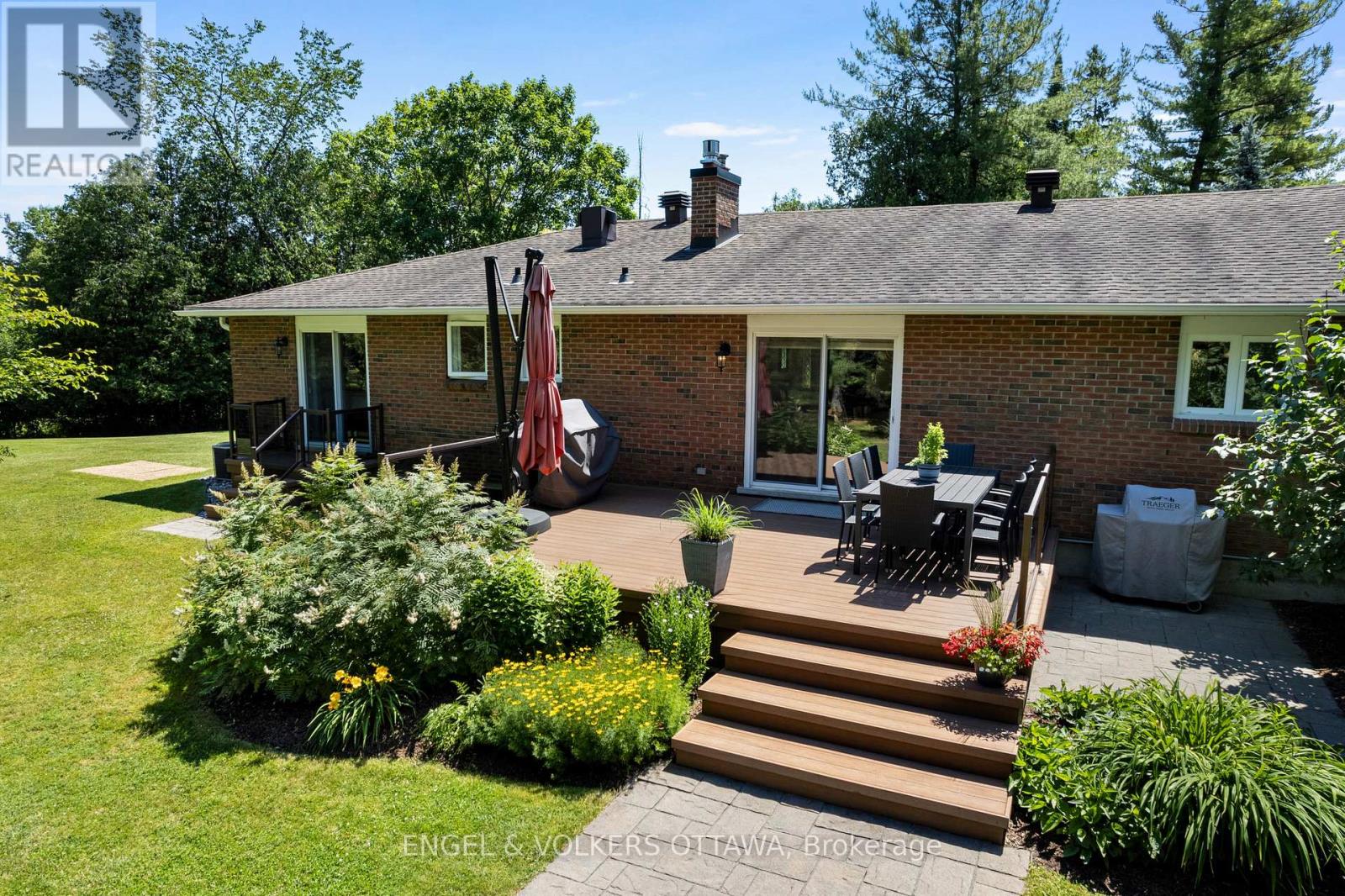 656 Spruce Ridge Road, Ottawa, Ontario  K0A 1L0 - Photo 42 - X12423227