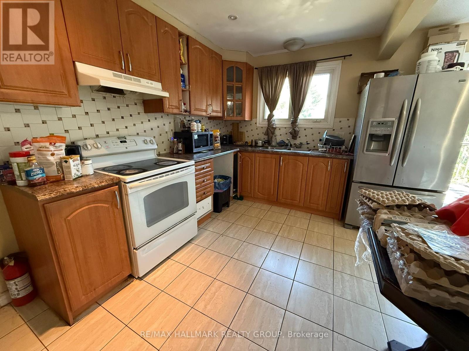 930 Cahill Drive W, Ottawa, Ontario  K1V 9B5 - Photo 2 - X12423299