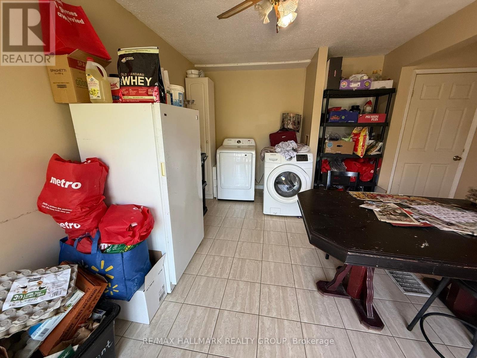 930 Cahill Drive W, Ottawa, Ontario  K1V 9B5 - Photo 3 - X12423299