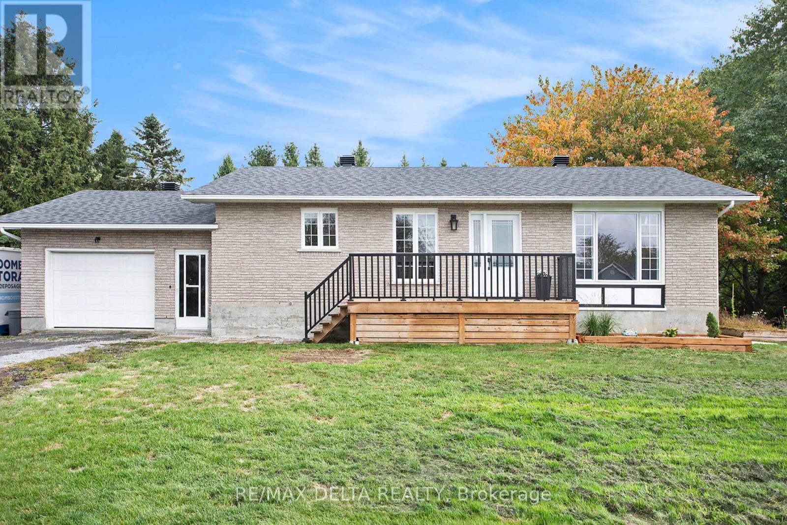 3569 Marcil Road, Clarence-Rockland, Ontario  K0A 1E0 - Photo 2 - X12423312