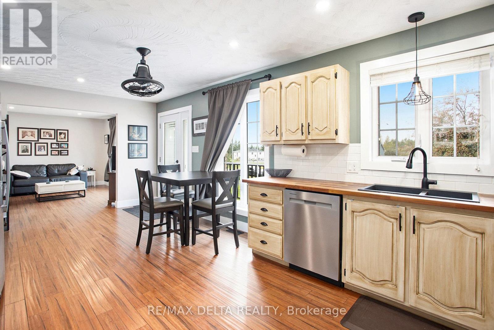 3569 Marcil Road, Clarence-Rockland, Ontario  K0A 1E0 - Photo 7 - X12423312