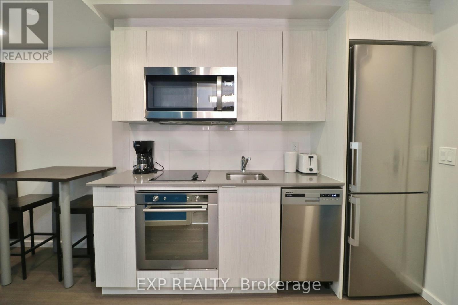 2308 - 105 Champagne Avenue S, Ottawa, Ontario  K1S 4P3 - Photo 3 - X12423324