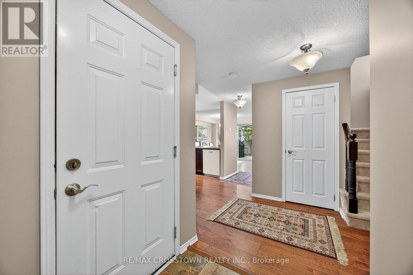 49 Tunbridge Road, Barrie, Ontario  L4M 6S9 - Photo 2 - S12423081