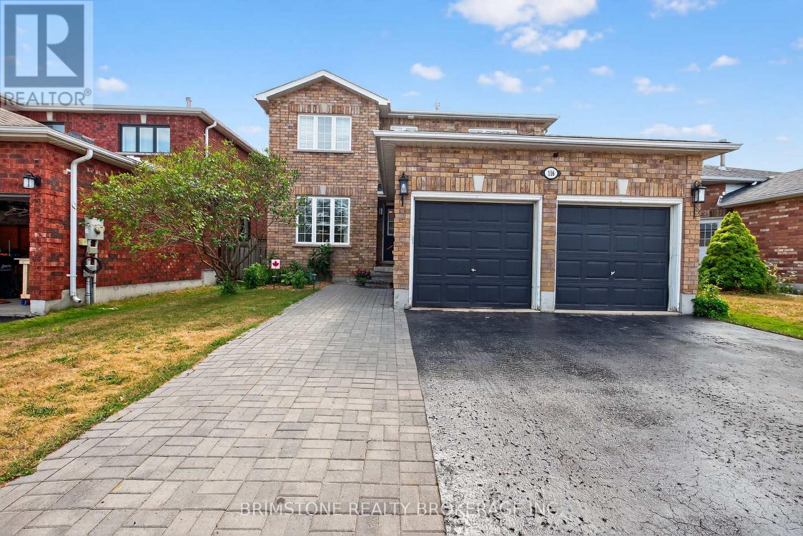 116 Bird Street, Barrie, Ontario  L4N 0W6 - Photo 2 - S12423085