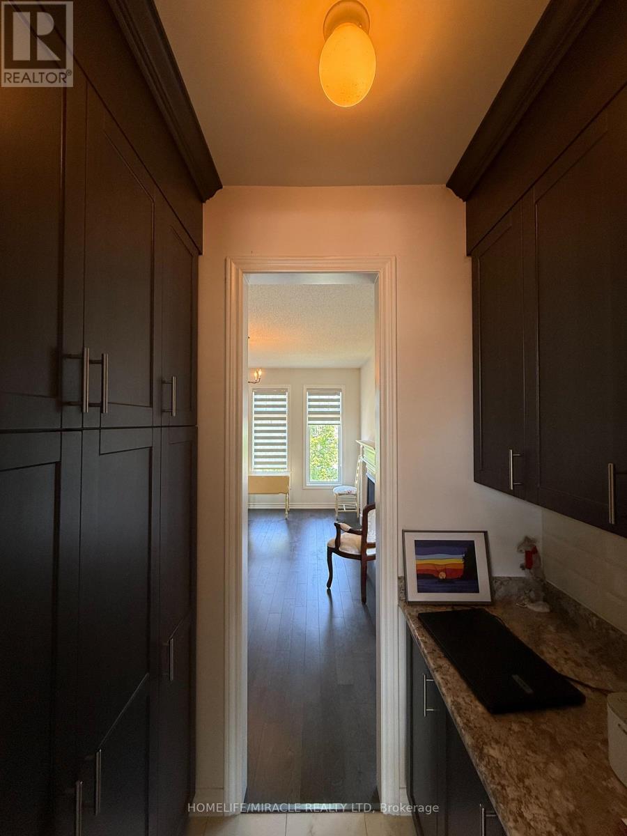 110 Allegra Drive, Wasaga Beach, Ontario  L9Z 0H2 - Photo 11 - S12423092