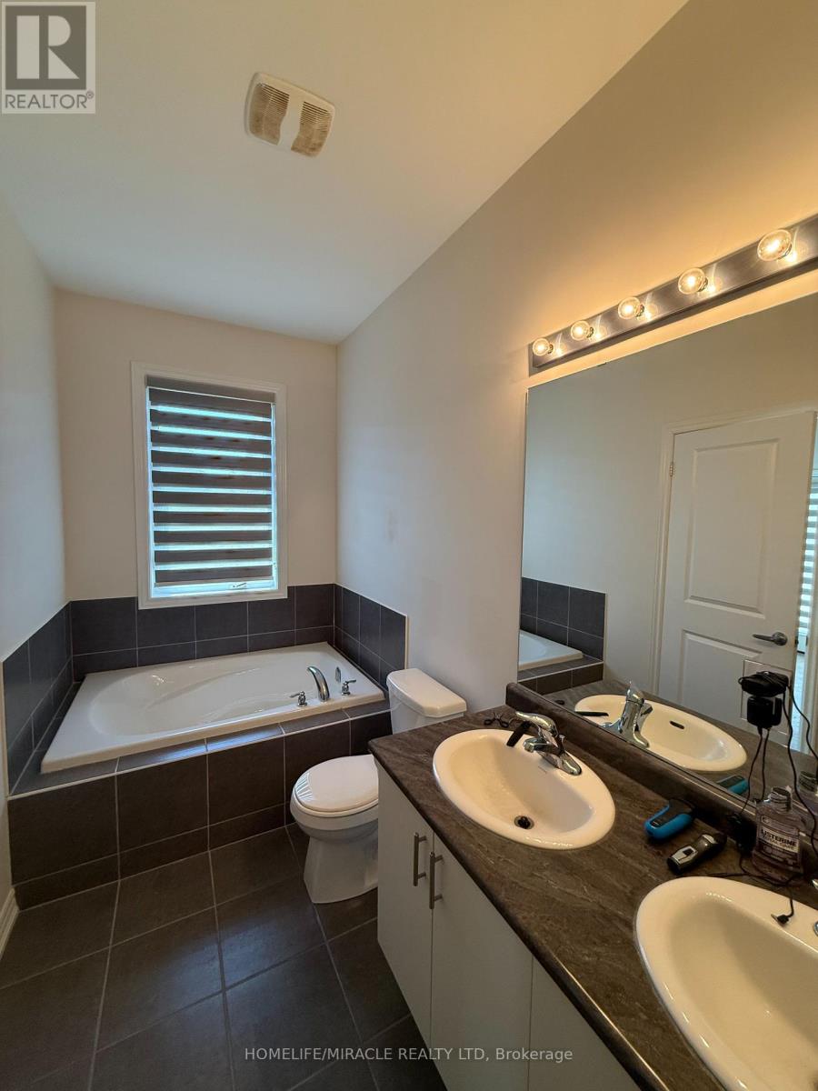 110 Allegra Drive, Wasaga Beach, Ontario  L9Z 0H2 - Photo 16 - S12423092