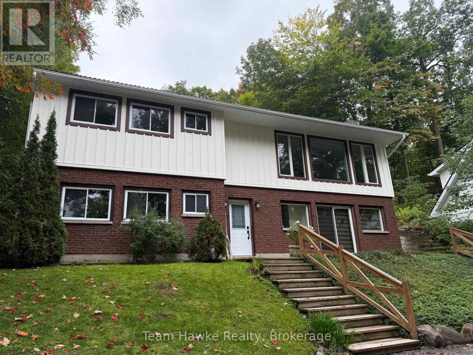 121 GILWOOD PARK DRIVE, penetanguishene, Ontario
