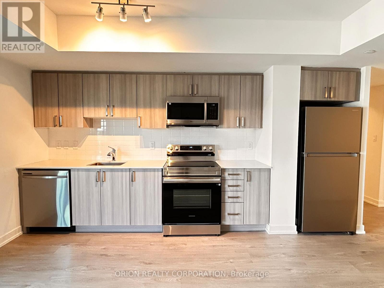 404 - 556 Marlee Avenue, Toronto, Ontario  M6B 0B1 - Photo 15 - W12421146