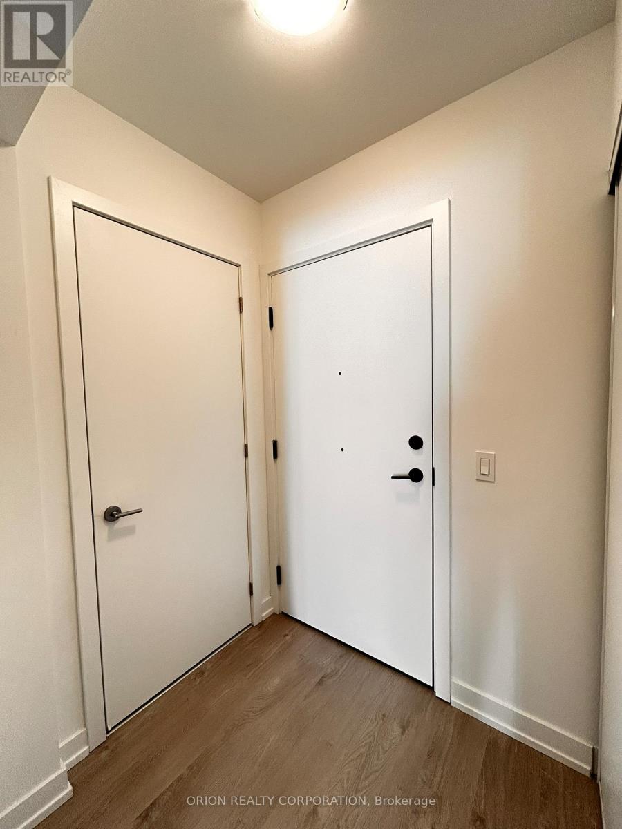 404 - 556 Marlee Avenue, Toronto, Ontario  M6B 0B1 - Photo 2 - W12421146