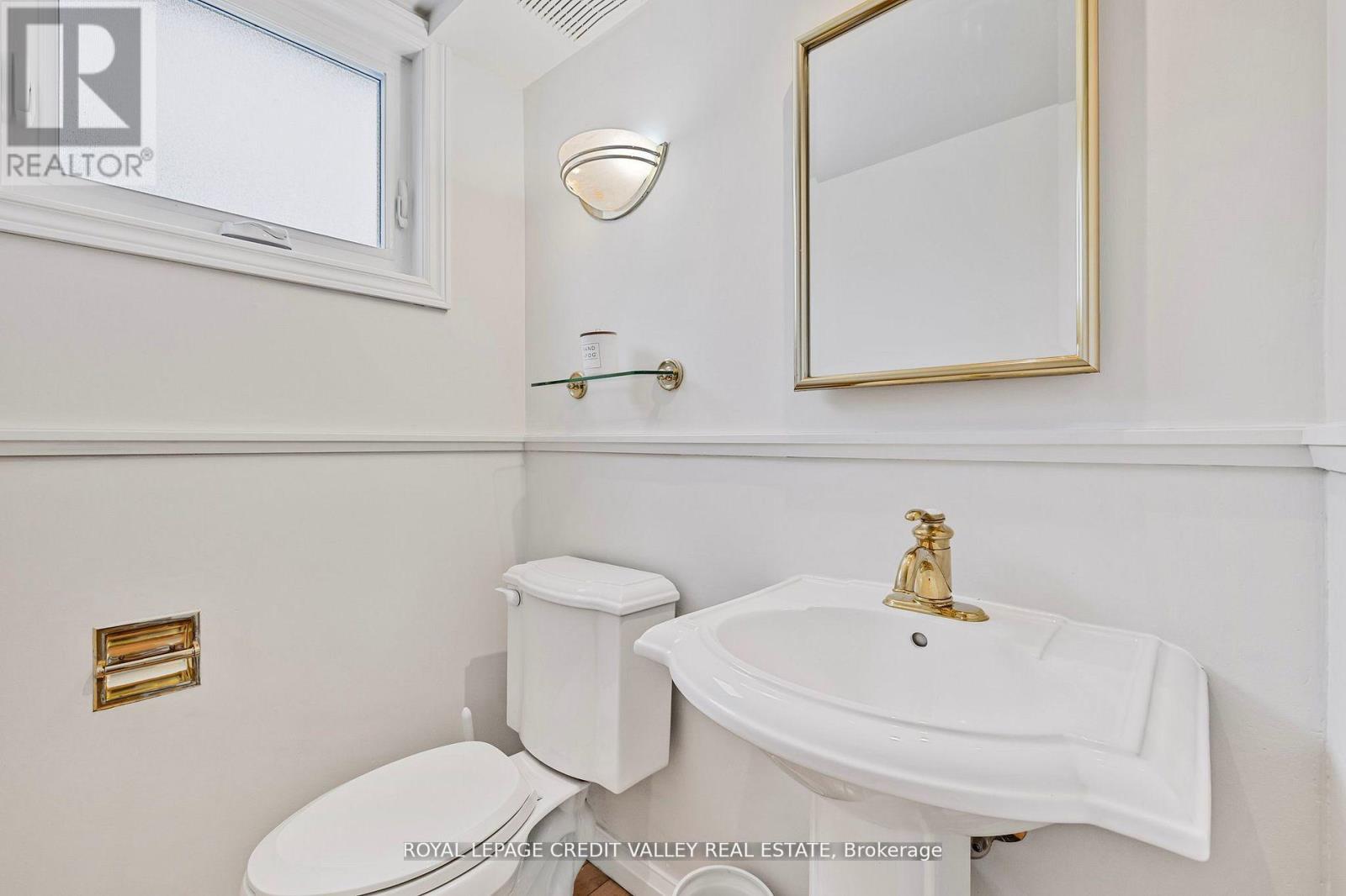 36 Lockton Crescent, Brampton, Ontario  L6W 1C3 - Photo 23 - W12418581